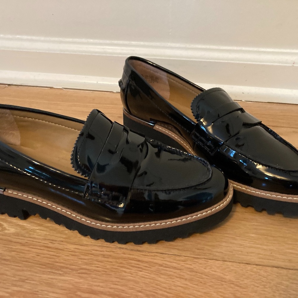 Franco Sarto  Black patent loafers - sz.6.5